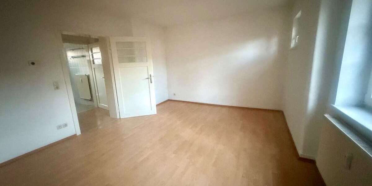 Etagenwohnung Plauen Reichenbacher Vorstadt - 3 Zimmer, 66 m&sup2;, 320&euro; | Angebot:27212224