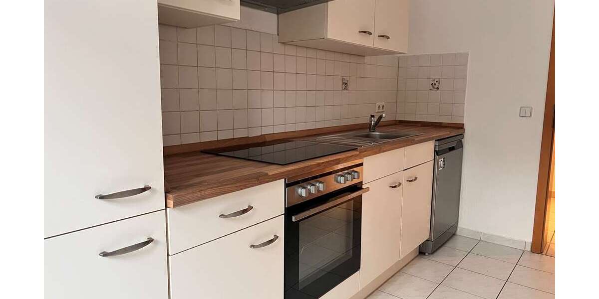 Etagenwohnung Plauen Schloßberg - 3 Zimmer, 79 m&sup2;, 400&euro; | Angebot:26674993