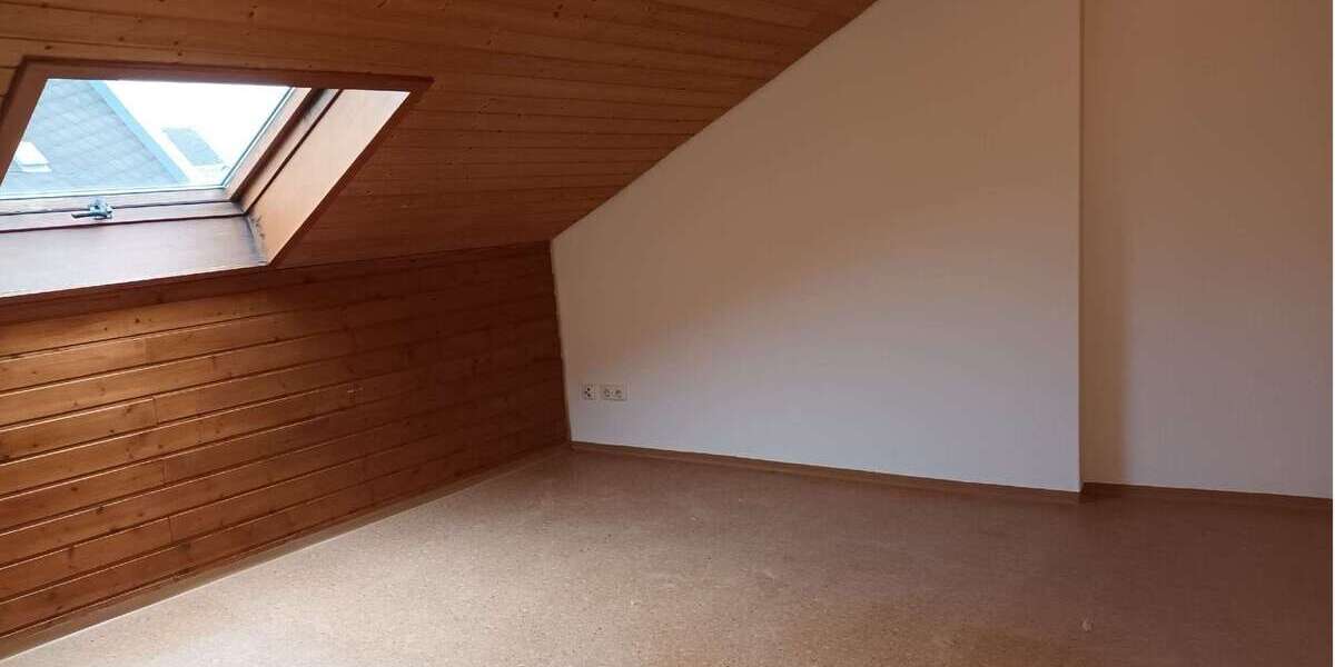 Etagenwohnung Hof Neustadt - 1 Zimmer, 30 m&sup2;, 380&euro; | Angebot:27097359