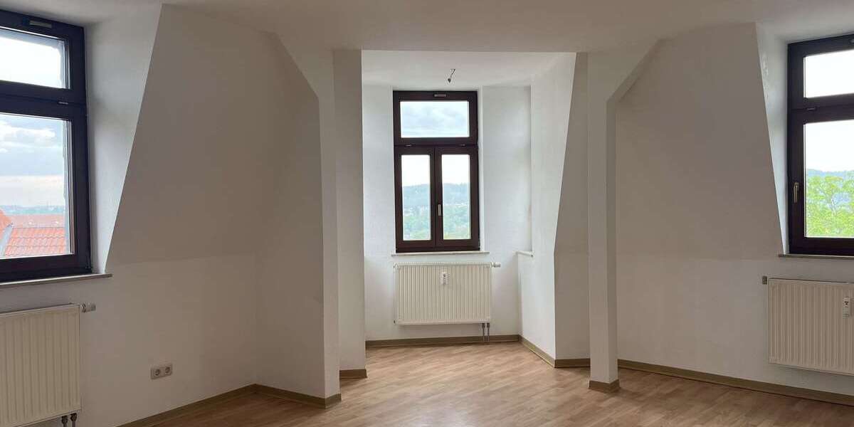 Etagenwohnung Plauen Neundorfer Vorstadt - 3 Zimmer, 81 m&sup2;, 430&euro; | Angebot:23058028
