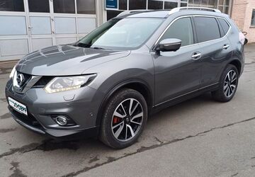 Nissan X-Trail 82.000 km 12.900 &euro; Naila 95119