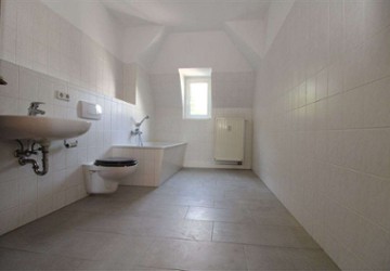 Wohnung Plauen Hammertorvorstadt - 2 Zimmer, 53 m&sup2;, 265&euro; | Angebot:26891085