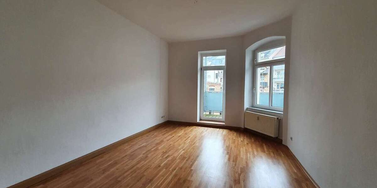 Etagenwohnung Plauen - 2 Zimmer, 67 m&sup2;, 370&euro; | Angebot:27005331
