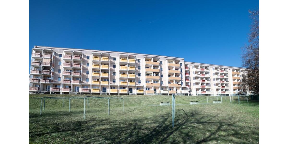 Etagenwohnung Oelsnitz (Vogtland) - 3 Zimmer, 69 m&sup2;, 450&euro; | Angebot:26168697