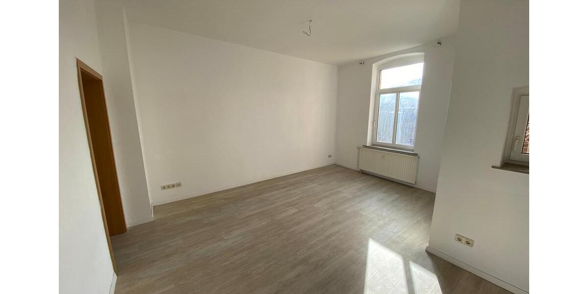 Etagenwohnung Plauen - 3 Zimmer, 81 m&sup2;, 399&euro; | Angebot:18855865